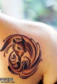 Плече лисиця татуювання візерунок