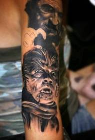 Hátborzongató reális gonosz vérfarkas tetoválás mintát