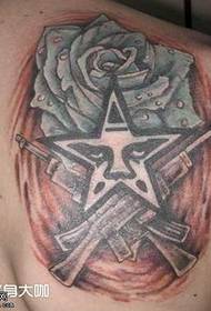 Schouder vijf-sterren pistool tattoo patroon