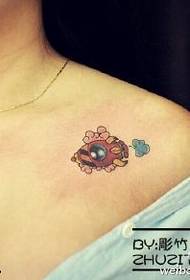 Uzorak male tetovaže rakete na ramenu