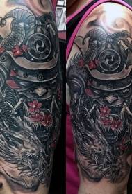 Rameno veľkolepý dizajn farebné masky samuraj s tetovaním draka a kvetiny