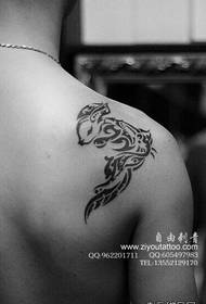 Gražiai atrodantis mados totemo triušio tatuiruotės modelio paveikslėlis