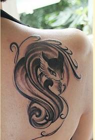 Preporučena slika lijepa bočna ramena uzorak tetovaže lisice