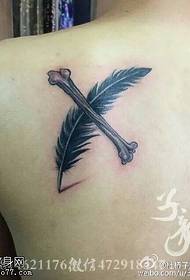 Peří kost tetování vzor na rameni