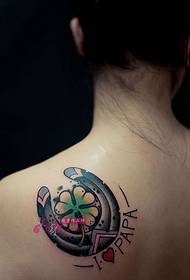 Skjønnhetsduftende skulderkløver magnet tatoveringsbilde