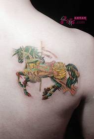 Immagine del tatuaggio della spalla del cavallo del sudore di personalità