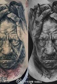 Иық Эйнштейннің портреттік татуировкасы