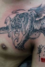 Fiú váll uralkodó heves repülő leopárd tetoválás kép