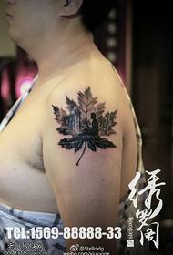 Tauira tattoo Scenic i te rau maple matarohia