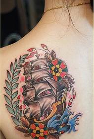 Kvinnelig skulder personlighet seiling tatoveringsbilde bilde