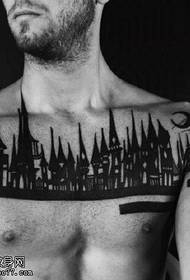 Архитектурный рисунок татуировки на плече