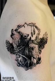 Класичний візерунок татуювання коня