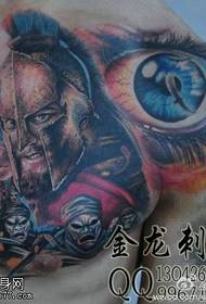 Pleca reālistiska visaptveroša acs un bruņinieku tetovējuma modelis