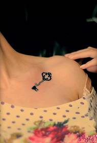Štěstí klíčové rameno tetování obrázek obrázek