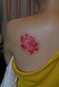 Setšoantšo se setle le se setle sa setšoantšo sa tattoo ea lotus mahetleng