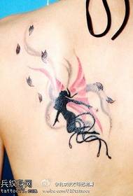 Візерунок татуювання татуювання ельфа на плечі