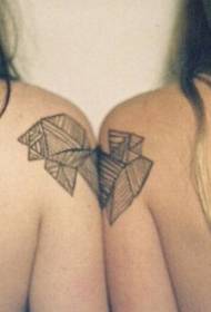 Syster skuldra alternativ totem tatuering bild