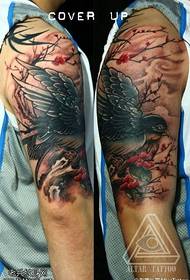 Modello di tatuaggio squisita corvo prugna