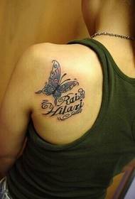 Vakker jente skulder sexy pen sommerfugl engelsk tatoveringsbilde