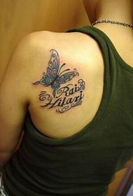 Moteriško peties madingas drugelio tatuiruotės modelis