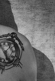 Schulter große Taschenuhr Tattoo-Muster