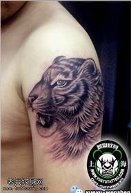 Zepòl Tiger tèt modèl tatoo