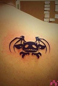 Bak skulder onde lille djevelen tatoveringsbilde