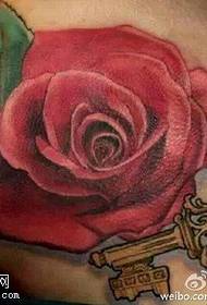 Nježni uzorak tetovaže ključa ruža
