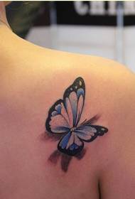 Ombros femininos elegantes agradável imagem colorida 3D ilustração de tatuagem de borboleta