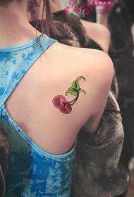 Malé čerstvé čerešňové rameno tetovanie obrázok