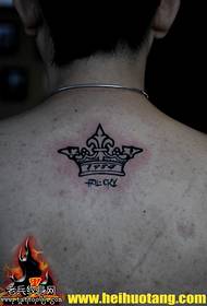 Schouder kleine kroon klein vers tattoo-patroon