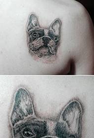 Image de tatouage d'épaule arrière tête de chiot mignon