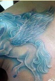 Immagine di tatuaggio di unicorno di moda spalla personalità