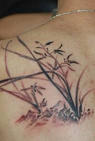 Gutter skulder små friske og vakre blomster tatoveringsbilder