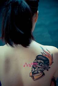 Immagine di tatuaggio di ritratto di personaggio creativo