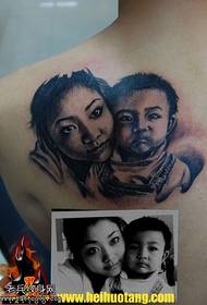 Axlar super älskar fru och barn tatuering mönster