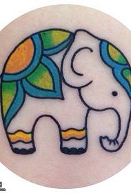 Modello di tatuaggio elefante azzurro luce ritaglio dell'acquerello