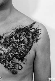 Váll sárkány totem tetoválás minta