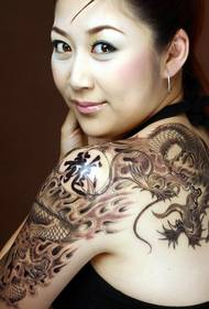 Super Beauty Ramię Dominujący obraz tatuażu smoka