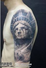 Modello di tatuaggio della dea della libertà di arte francese