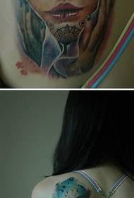 Teschio dipinto bellissimo avatar tatuaggio spalla immagine
