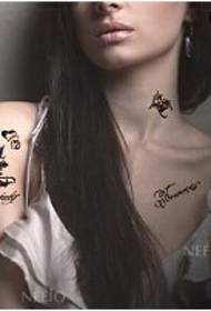 Ombros femininos belo texto, amor, fotos de tatuagem