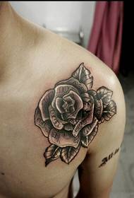 Personalizované módní mužské rameno pěkně vypadající růže tetování obrázek