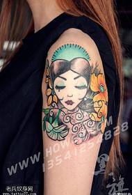 Geverfde geisha-tatoo-patroon