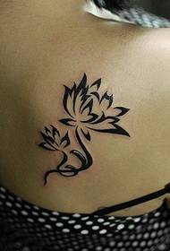 Simple lotus picture on the shoulder