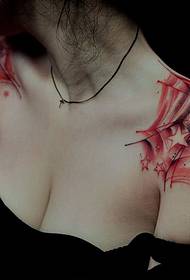 Olkapää luova hämähäkinverkko Englanti aakkoset tatuointi kuvia
