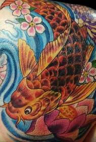 Иықтың классикалық қытай кальмарына арналған татуировкасы