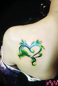 ຮູບພາບ tattoo ທະເລຫົວໃຈທະເລສີຂຽວທີ່ສ້າງສັນ