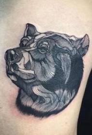 foto tatuaggio orso maschio vita laterale orso nero tatuaggio