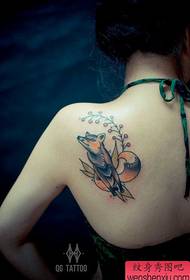 Girls shoulders only beautiful fox tattoo pattern